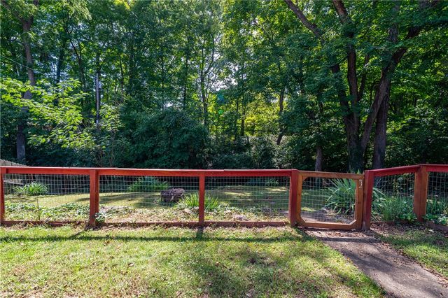 712 Peach Orchard Drive, Dayton, OH 45449