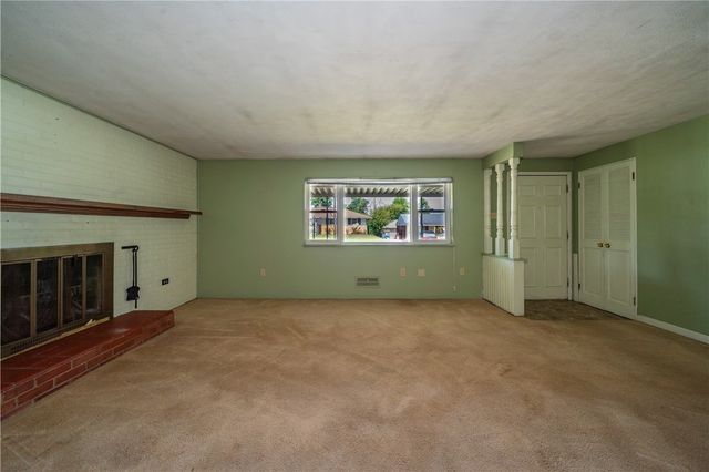 712 Peach Orchard Drive, Dayton, OH 45449