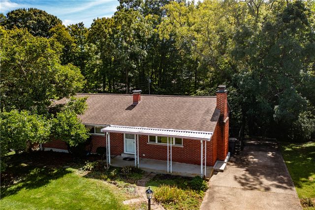 712 Peach Orchard Drive, Dayton, OH 45449