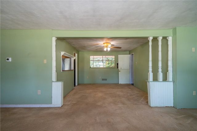 712 Peach Orchard Drive, Dayton, OH 45449