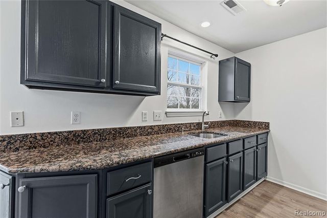 1548 Maryland Club Drive, Royal Oak, MI 48067