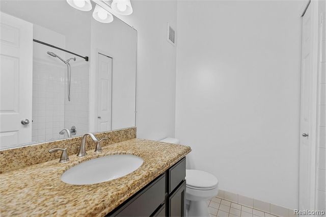 1548 Maryland Club Drive, Royal Oak, MI 48067