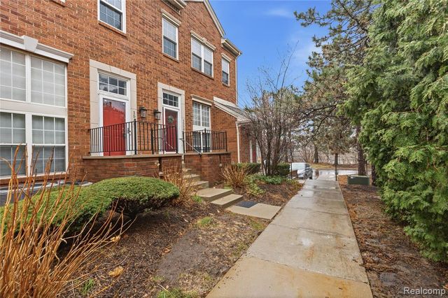 1548 Maryland Club Drive, Royal Oak, MI 48067