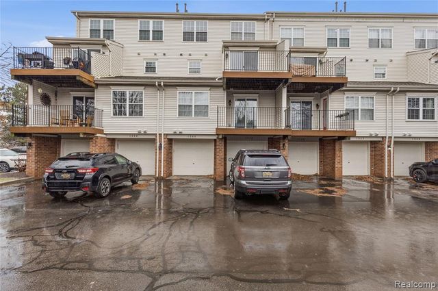 1548 Maryland Club Drive, Royal Oak, MI 48067