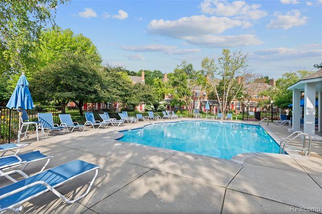 1548 Maryland Club Drive, Royal Oak, MI 48067