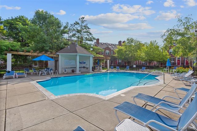 1548 Maryland Club Drive, Royal Oak, MI 48067