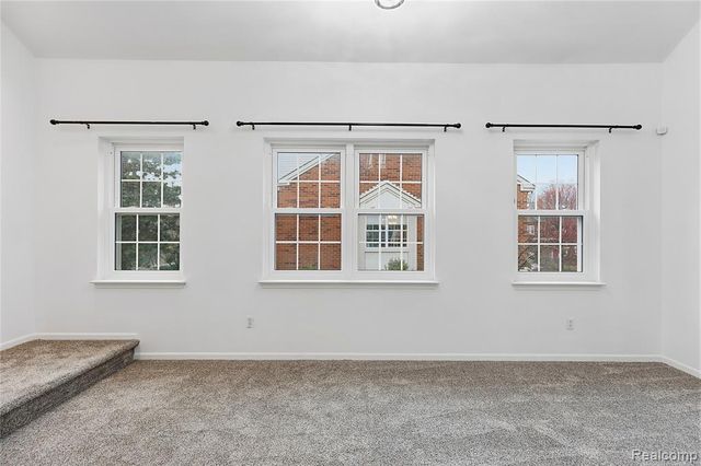 1548 Maryland Club Drive, Royal Oak, MI 48067