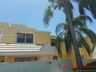 6840 SW 45th Ln 4, Miami, FL 33155