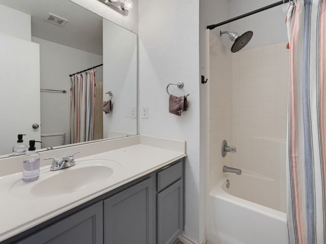 600 Stirling Road, Rhome, TX 76078