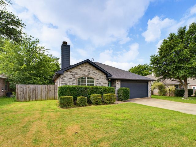 600 Stirling Road, Rhome, TX 76078