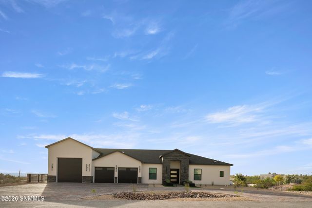 4233 Colt Road, Las Cruces, NM 88011