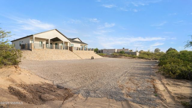 4233 Colt Road, Las Cruces, NM 88011