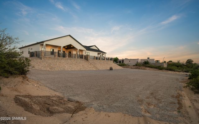 4233 Colt Road, Las Cruces, NM 88011