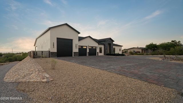 4233 Colt Road, Las Cruces, NM 88011