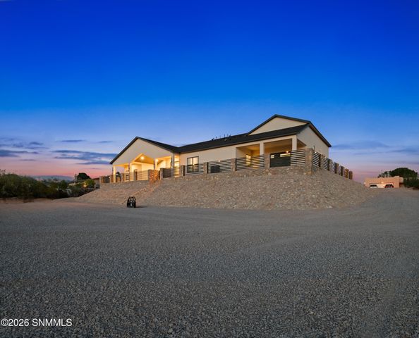 4233 Colt Road, Las Cruces, NM 88011
