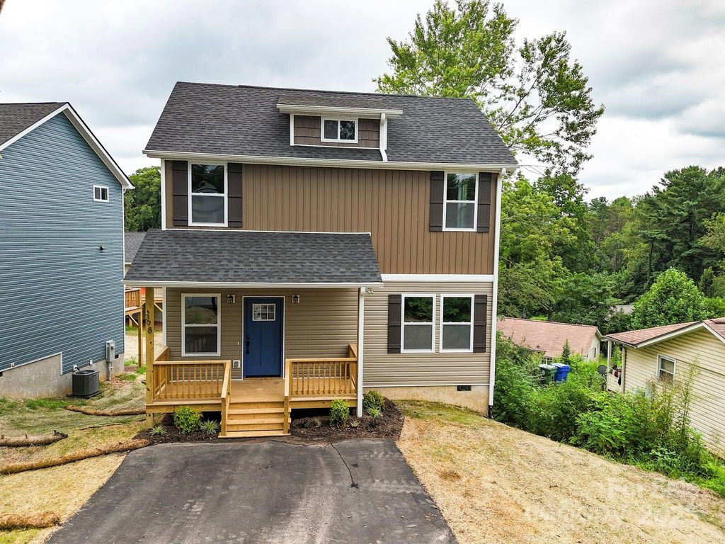 398 Deaverview Road, Asheville, NC 28806