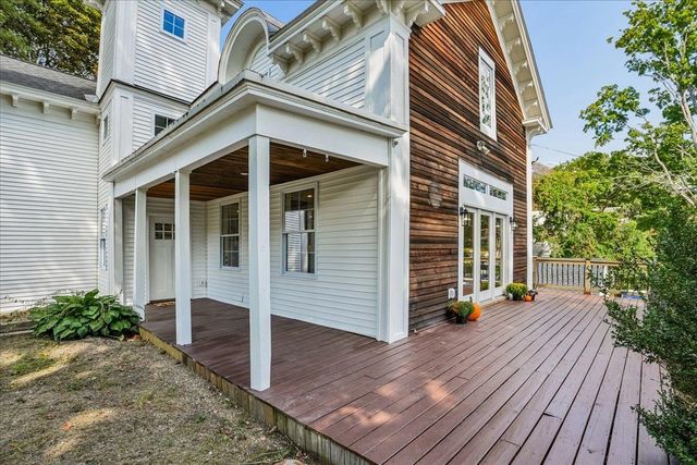 26 Lamonte Street, Manchester, NH 03104