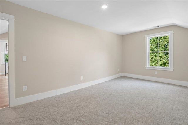 26 Lamonte Street, Manchester, NH 03104