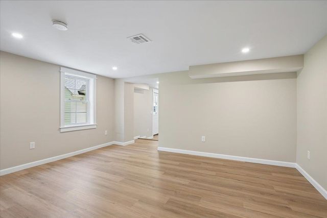 26 Lamonte Street, Manchester, NH 03104