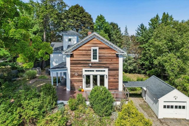 26 Lamonte Street, Manchester, NH 03104