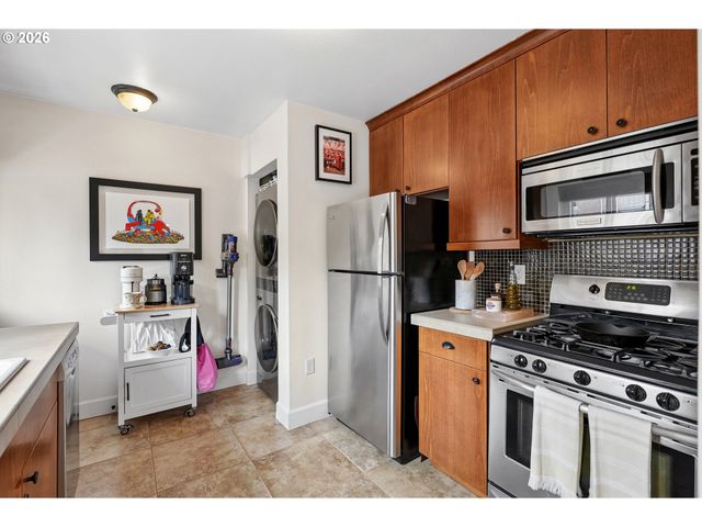 1401 Nw 23RD Ave, Portland, OR 97210