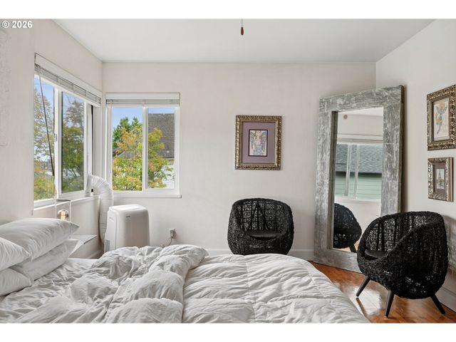 1401 Nw 23RD Ave, Portland, OR 97210