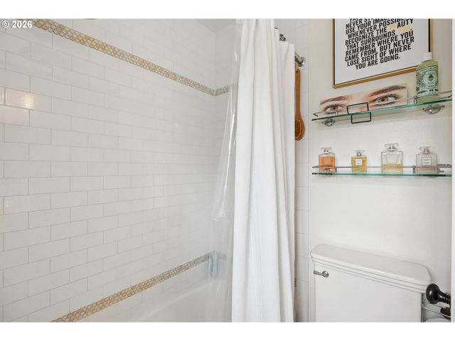1401 Nw 23RD Ave, Portland, OR 97210
