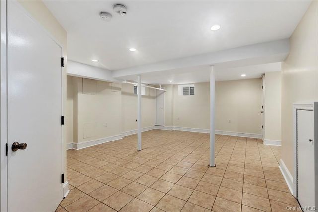 48 Rossmore Avenue, Bronxville, NY 10708