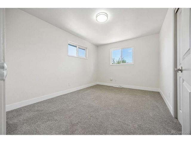2964 S Verbena Way, Denver, CO 80231
