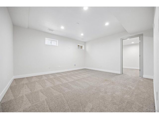2964 S Verbena Way, Denver, CO 80231