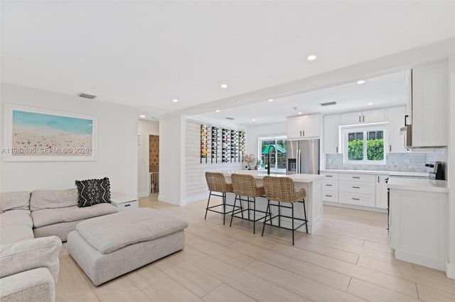 5830 SW 51st Ter, Miami, FL 33155