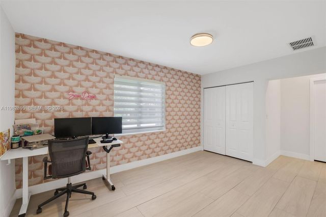 5830 SW 51st Ter, Miami, FL 33155