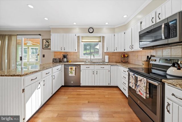 111 RAMUNNO CIR, Hockessin, DE 19707