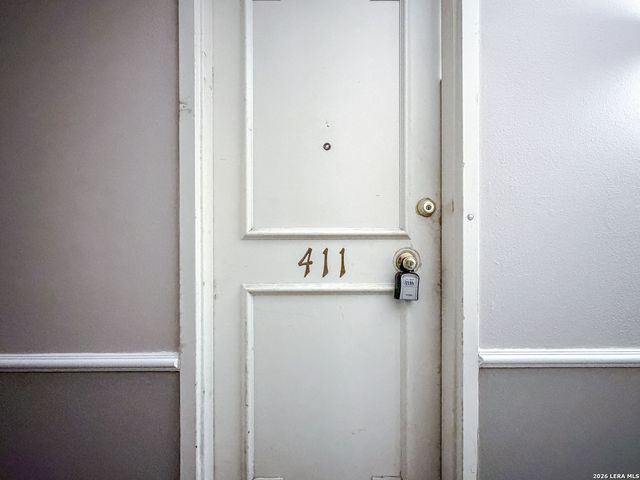 7039 San Pedro Ave Apt 411, San Antonio, TX 78216