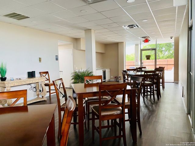 7039 San Pedro Ave Apt 411, San Antonio, TX 78216