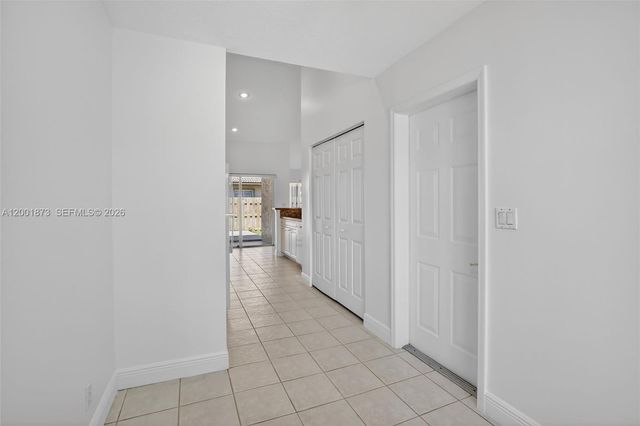 10907 W Broward Blvd, Plantation, FL 33324