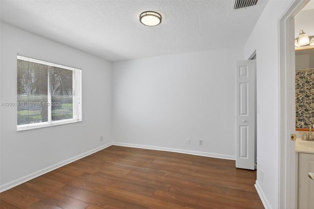 10907 W Broward Blvd, Plantation, FL 33324