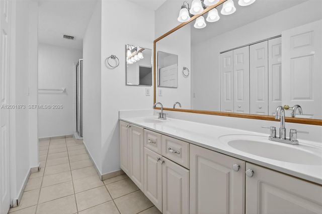 10907 W Broward Blvd, Plantation, FL 33324