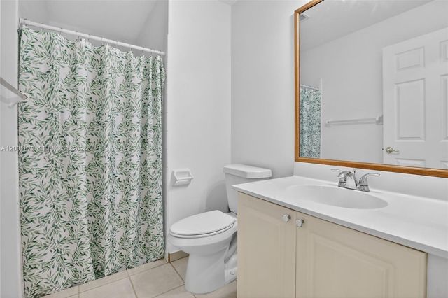 10907 W Broward Blvd, Plantation, FL 33324