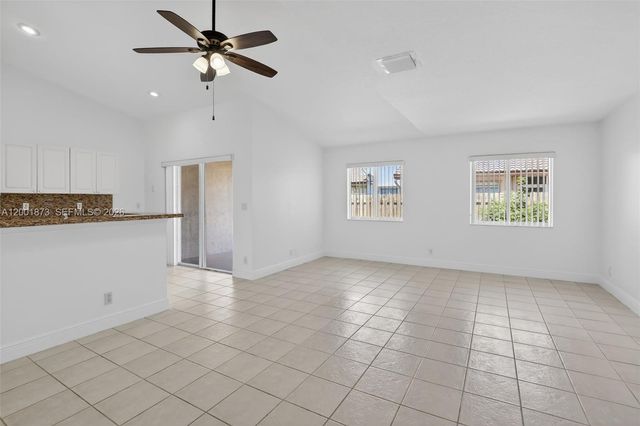 10907 W Broward Blvd, Plantation, FL 33324