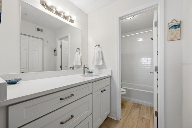 2400 FEATHER SOUND DRIVE 1424, Clearwater, FL 33762