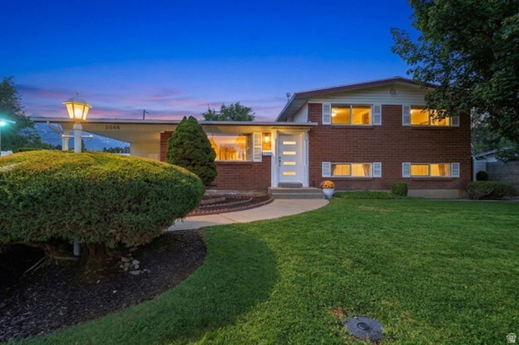 3046 E 7110 S, Cottonwood Heights, UT 84121 — photo 2