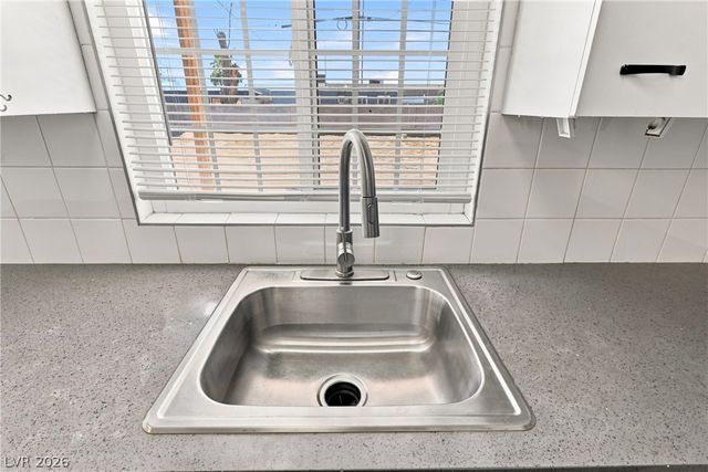 1315 Oakwood Avenue, North Las Vegas, NV 89030