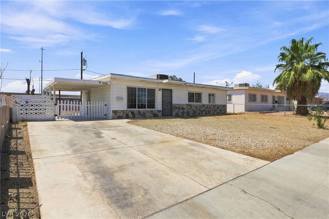 1315 Oakwood Avenue, North Las Vegas, NV 89030
