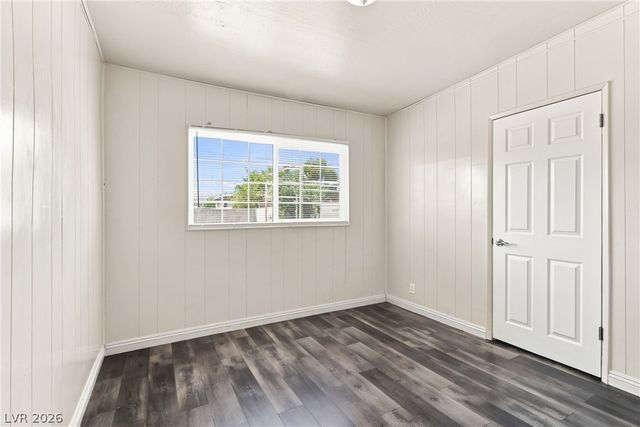 1315 Oakwood Avenue, North Las Vegas, NV 89030