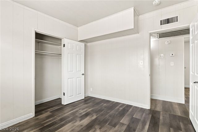 1315 Oakwood Avenue, North Las Vegas, NV 89030