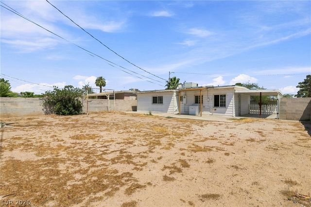 1315 Oakwood Avenue, North Las Vegas, NV 89030
