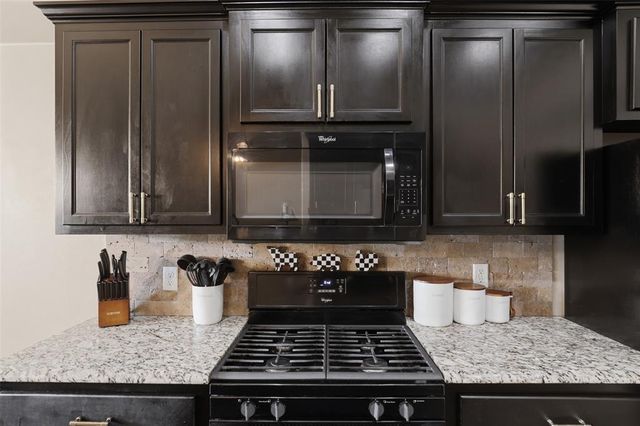 1412 SE 6th Street, Moore, OK 73160