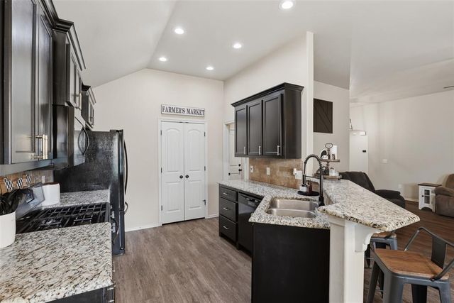 1412 SE 6th Street, Moore, OK 73160