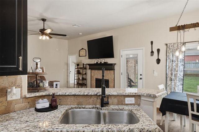 1412 SE 6th Street, Moore, OK 73160